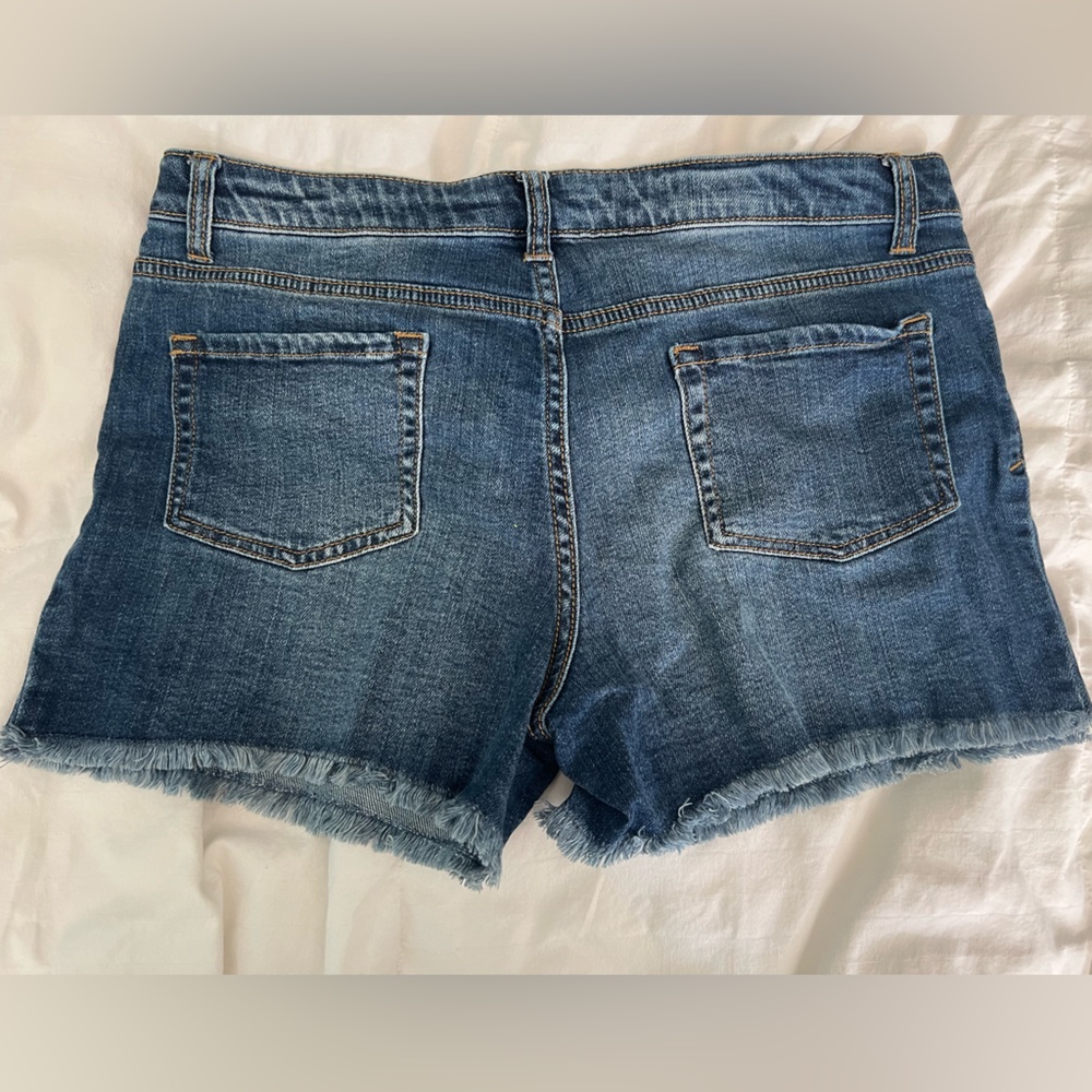 Girls Shorts - Picture 5 of 6